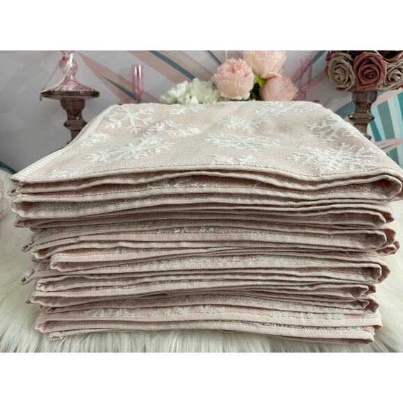 Arctic Holiday 6 Pc White SNOWFLAKE PINK Christmas Bath & Hand Towel Set NWT - Picture 8 of 9